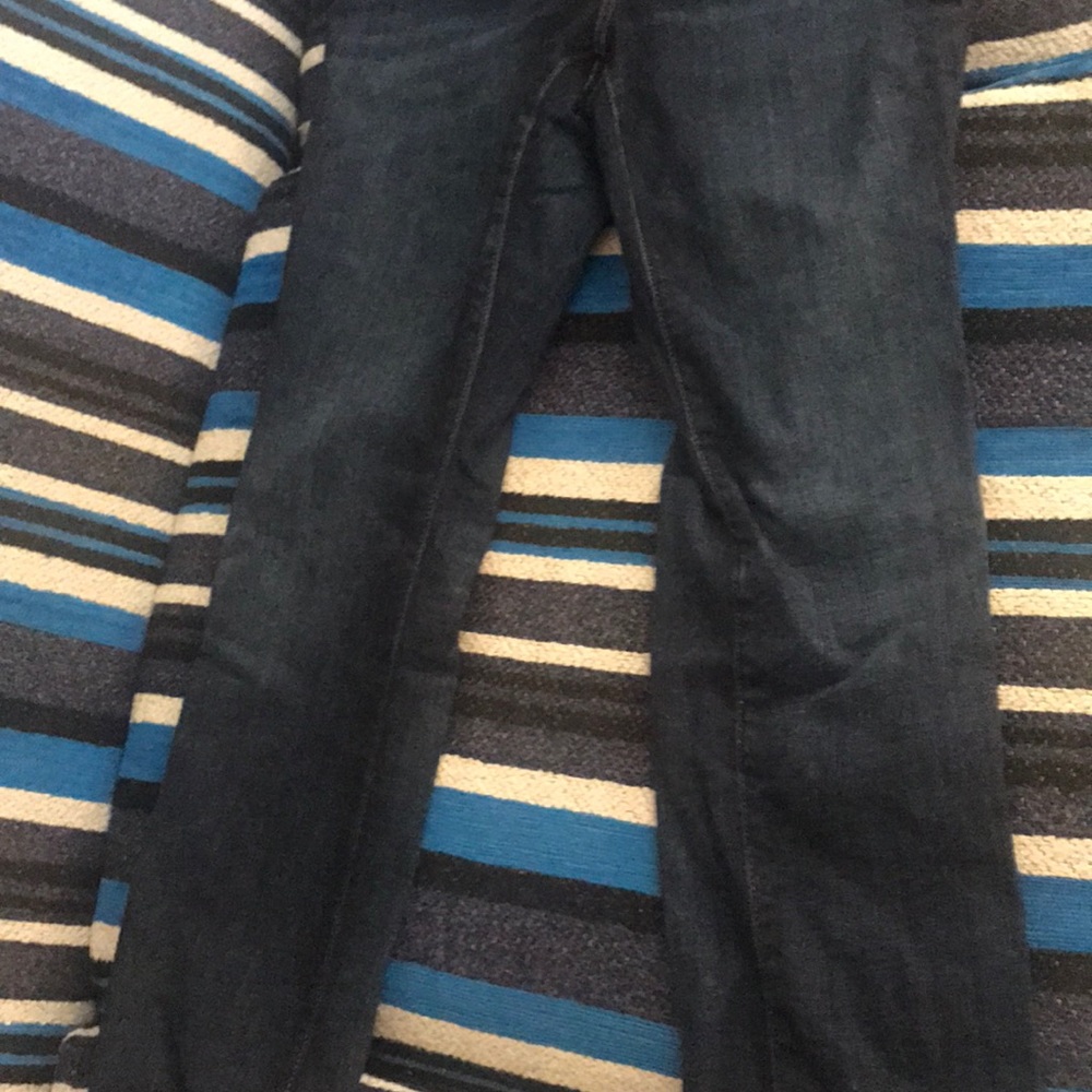 Ann Taylor jeans. Size 8 (29)